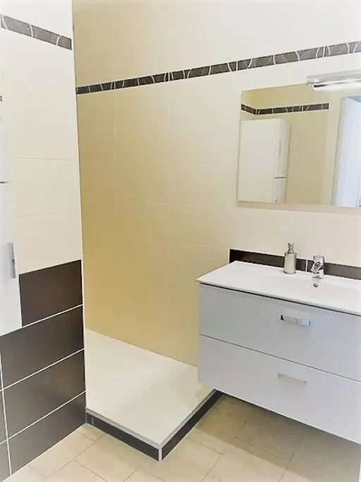 Bel Appartement Proche Du Port Sanary-sur-Mer Apartment